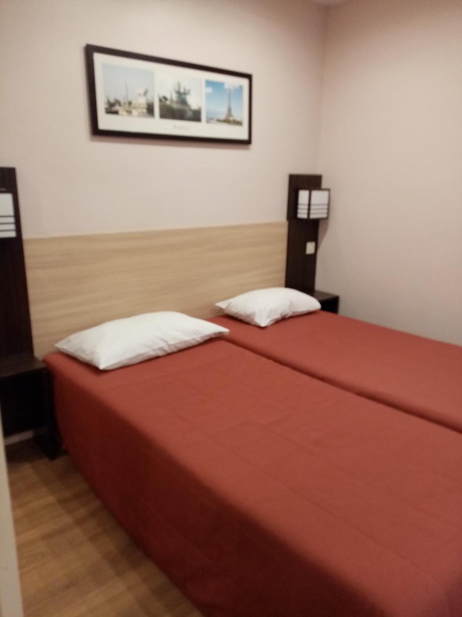 Brit Hotel St-Quentin/Nord Fayet  Zewnętrze zdjęcie