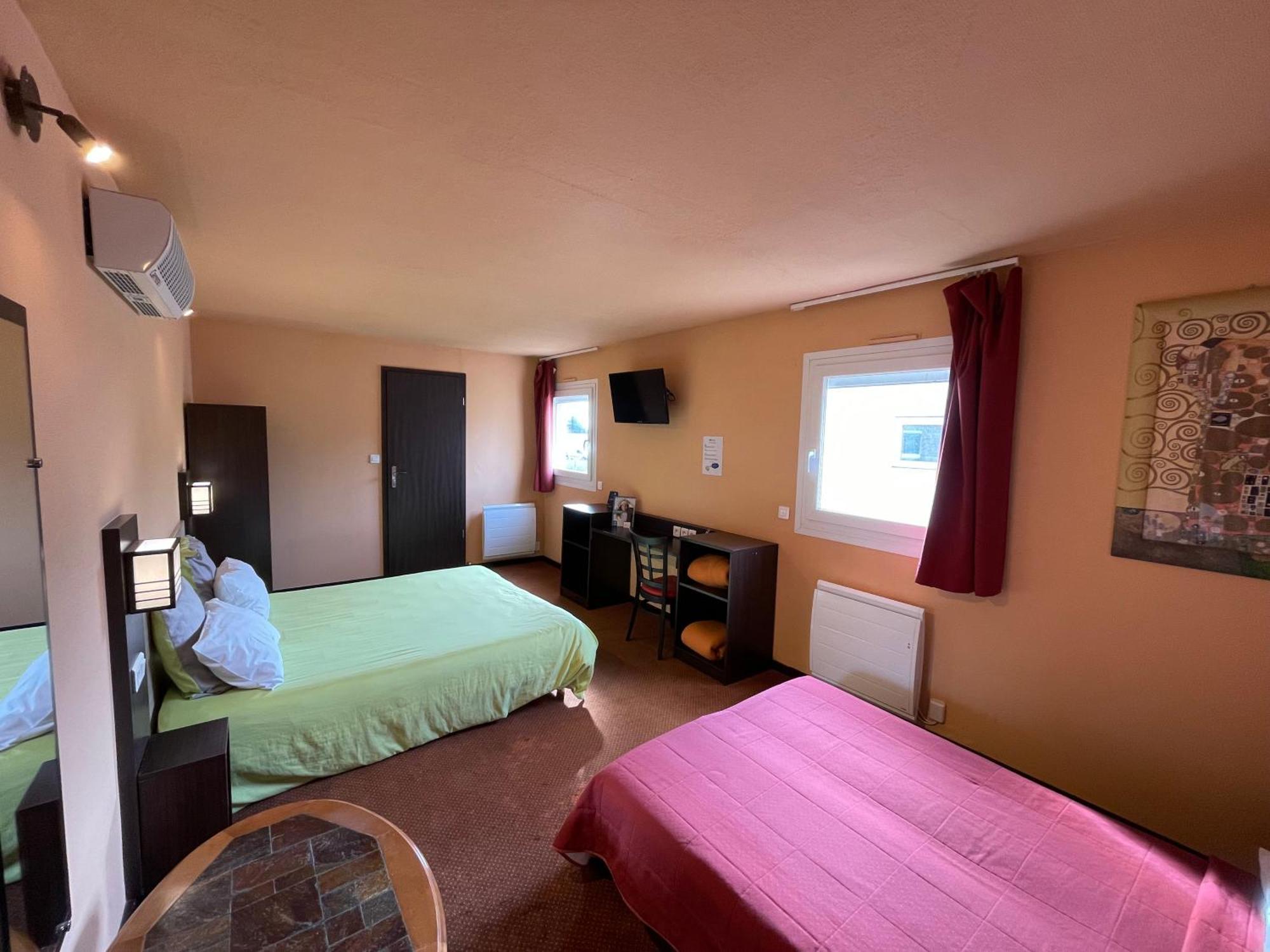 Brit Hotel St-Quentin/Nord Fayet  Zewnętrze zdjęcie