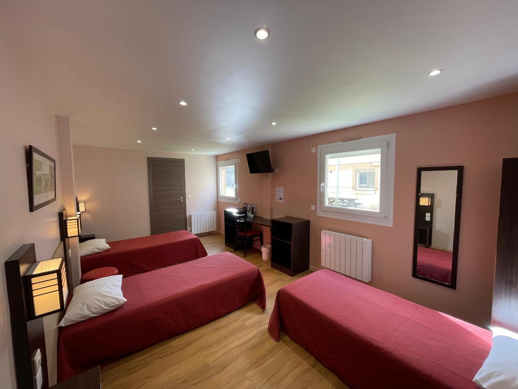 Brit Hotel St-Quentin/Nord Fayet  Zewnętrze zdjęcie
